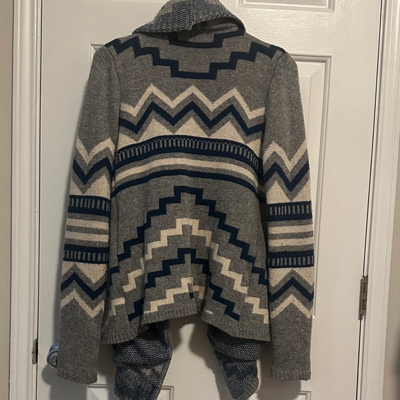 Pixley Gray and Navy Chevron Cardigan - Picture 9 of 9